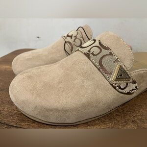 Guess moccasins